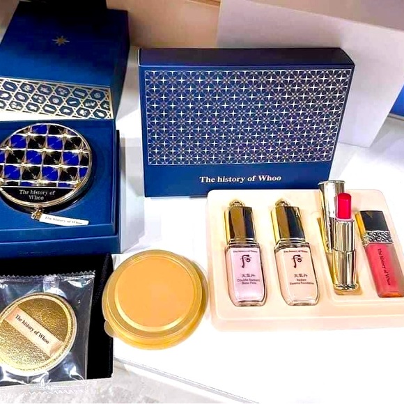The History of Whoo Gongjinhyang Mi Royal Pact No.2 Special set. Expired 2026 - Picture 1 of 4